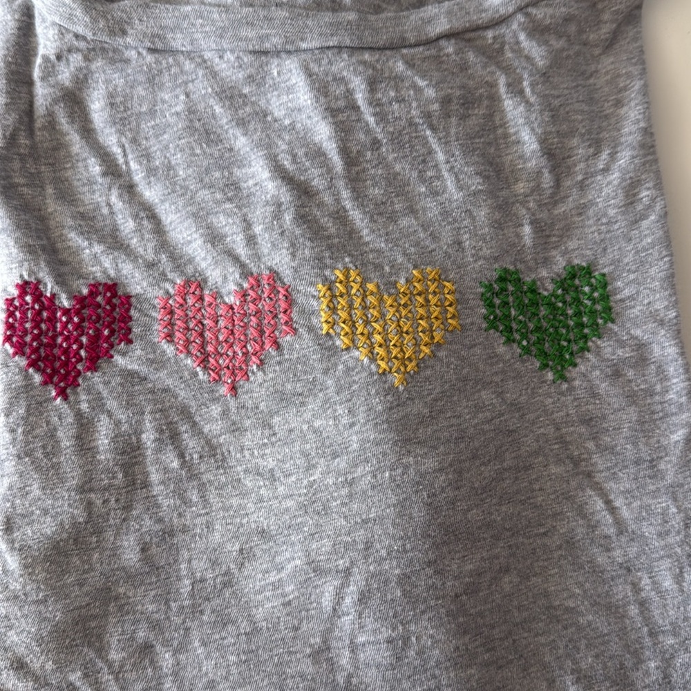 Ann Taylor loft short sleeved tee. Size L